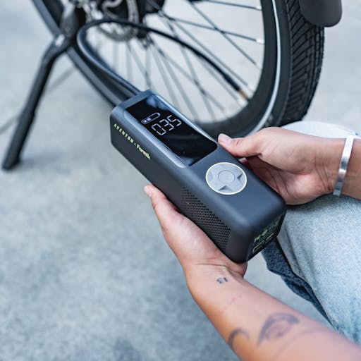 Aventon Fanttik Portable Air Pump - X8 Apex